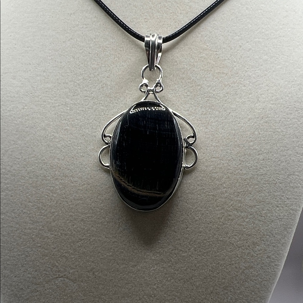 Blue Tigers Eye necklace. - Picture 2 of 5